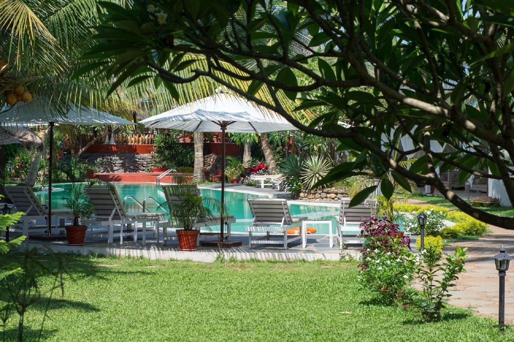 The Clematis Hotel Candolim Ngoại thất bức ảnh