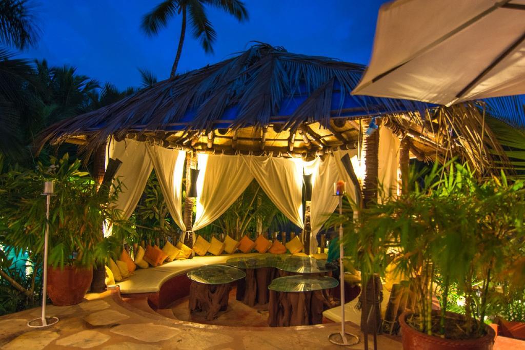 The Clematis Hotel Candolim Ngoại thất bức ảnh