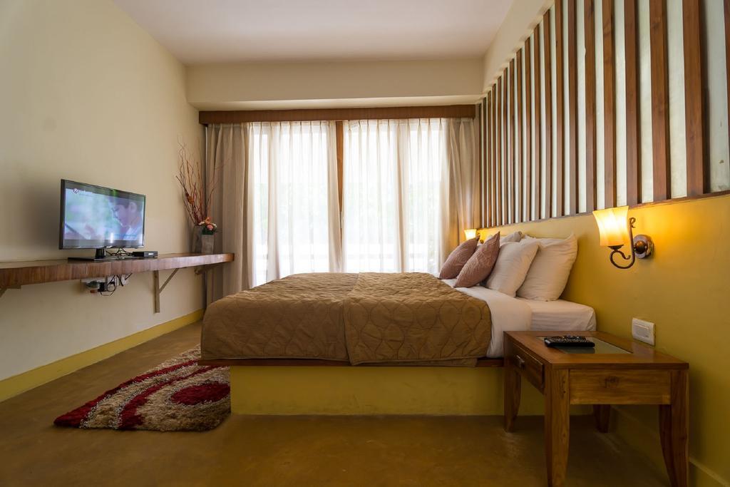 The Clematis Hotel Candolim Ngoại thất bức ảnh