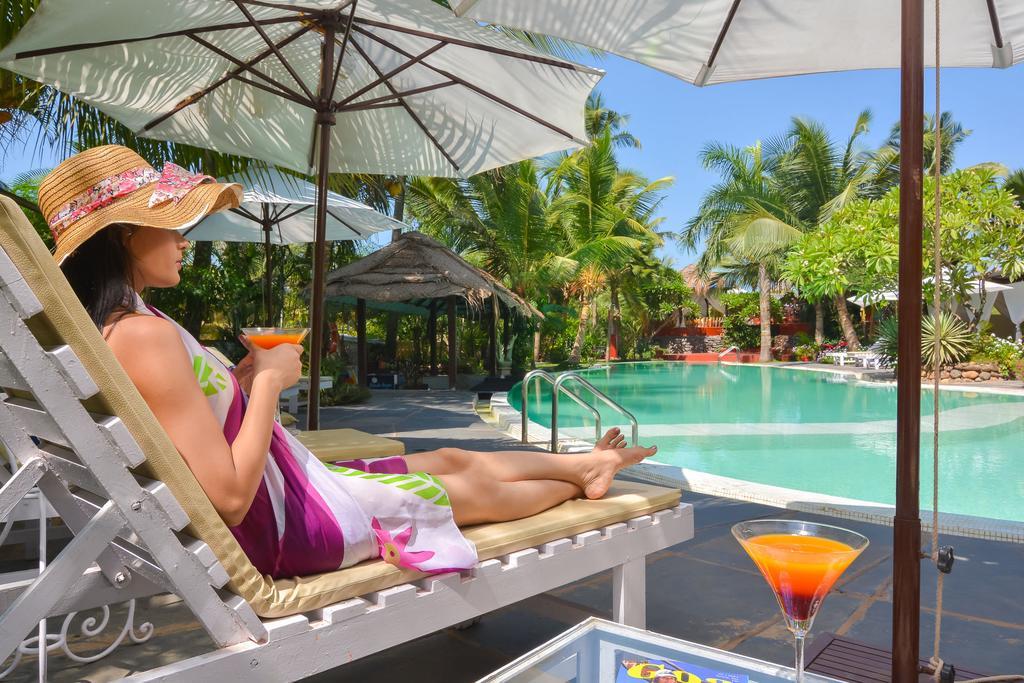 The Clematis Hotel Candolim Ngoại thất bức ảnh
