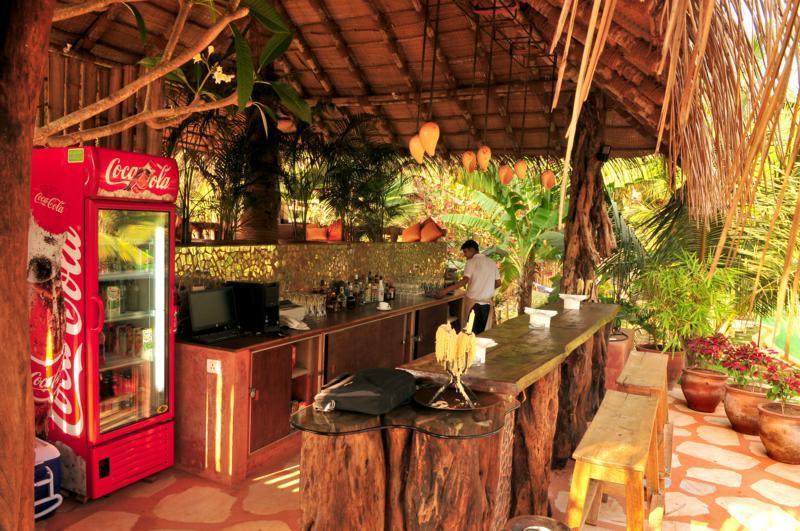 The Clematis Hotel Candolim Ngoại thất bức ảnh