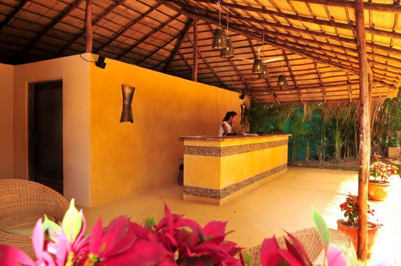 The Clematis Hotel Candolim Ngoại thất bức ảnh