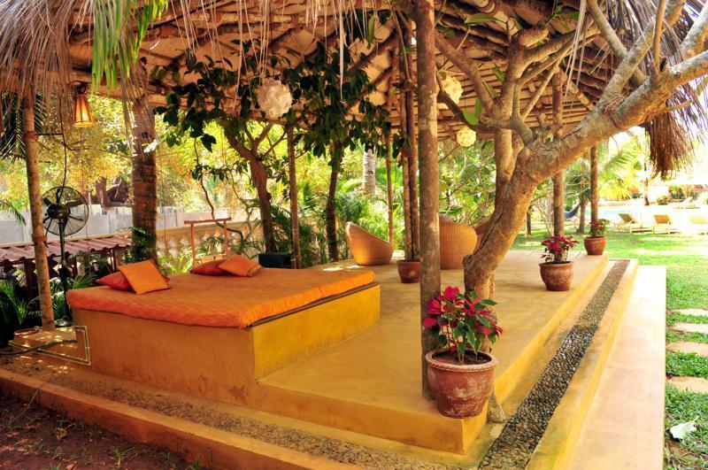 The Clematis Hotel Candolim Ngoại thất bức ảnh
