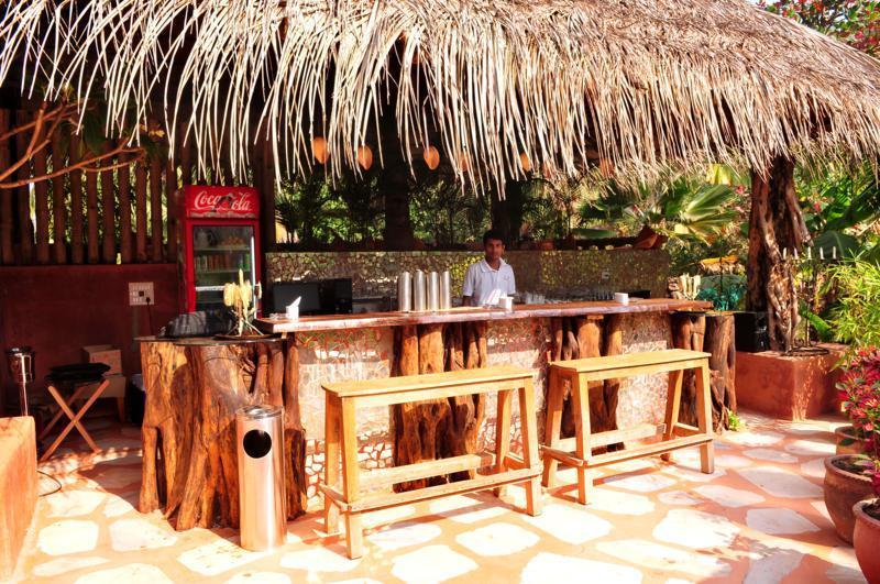 The Clematis Hotel Candolim Ngoại thất bức ảnh