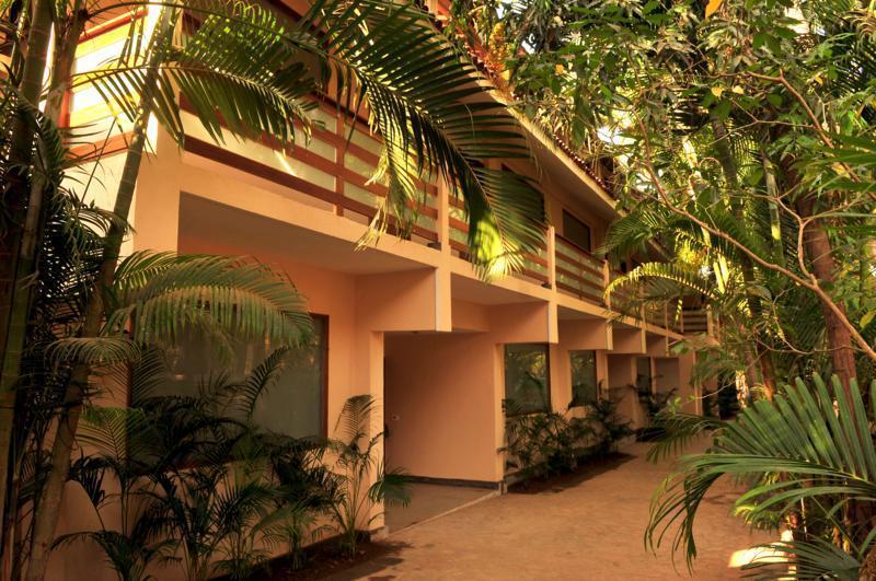 The Clematis Hotel Candolim Ngoại thất bức ảnh